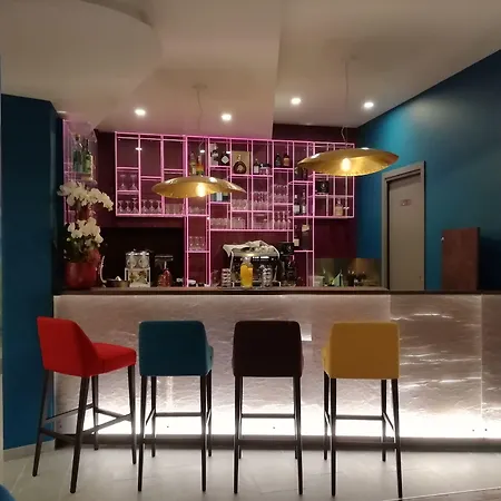 73 Boutique 4* Como