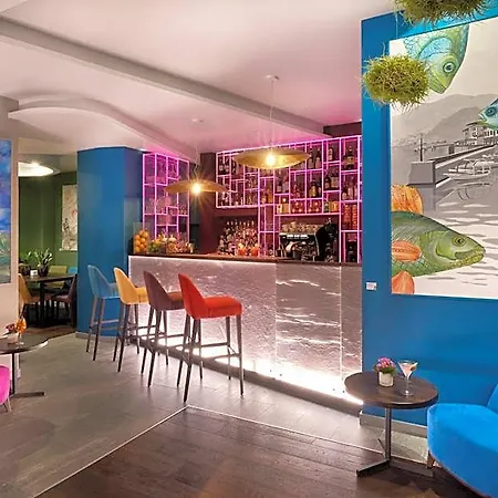 Hotel 73 Boutique 4*