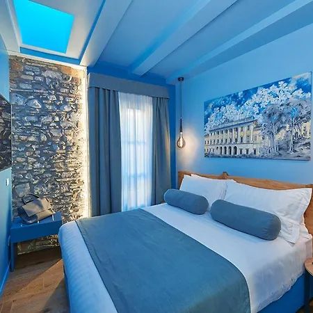 73 Boutique 4* Como