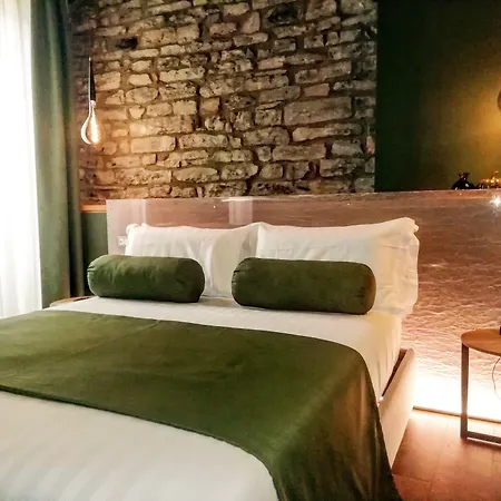 73 Boutique Szálloda